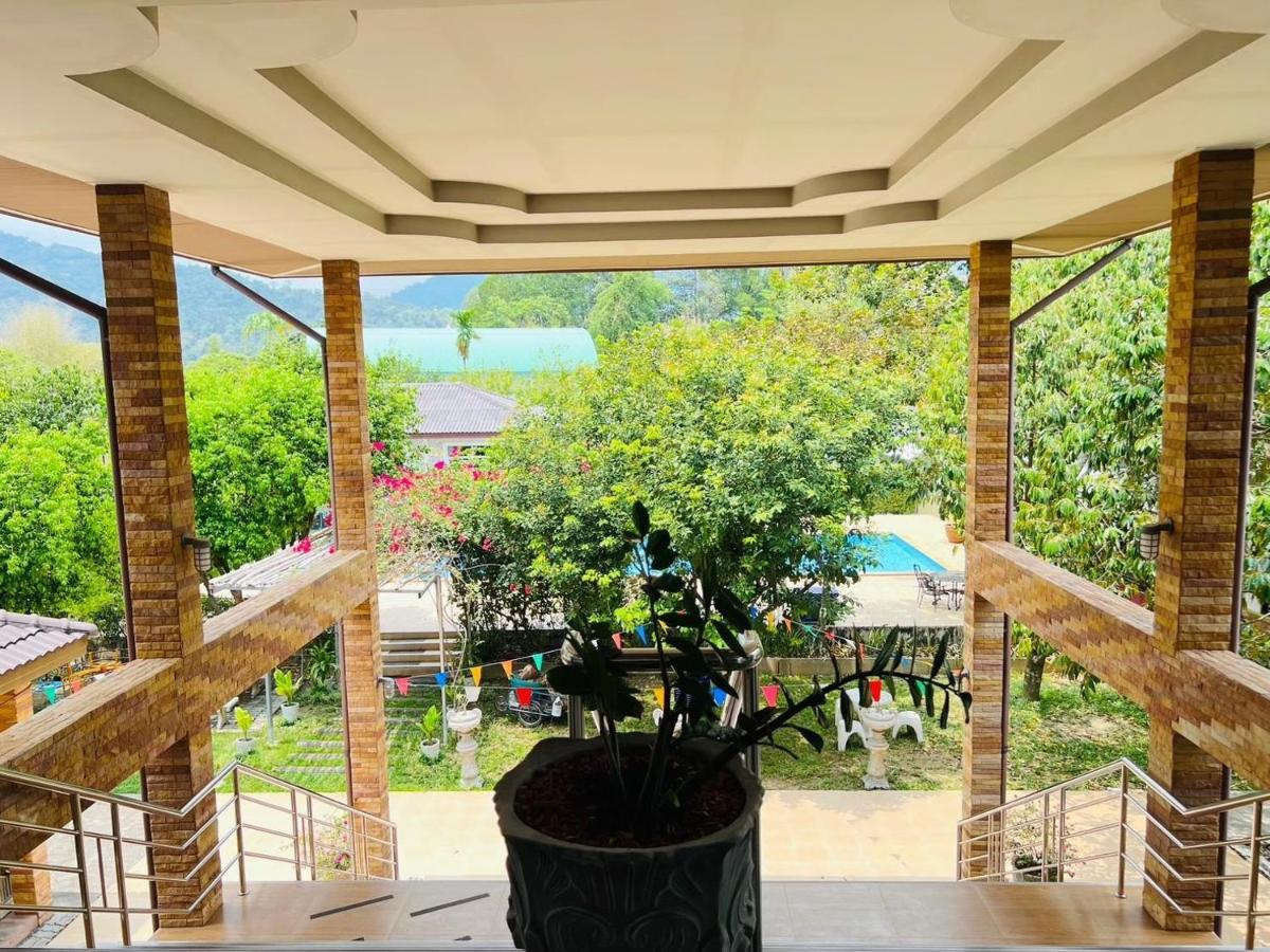 Отель Baan Suan Khun Yaiy Ban Wang Takhrai Экстерьер фото